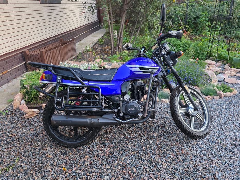 Продам мотоцикл Suzuki 200cc