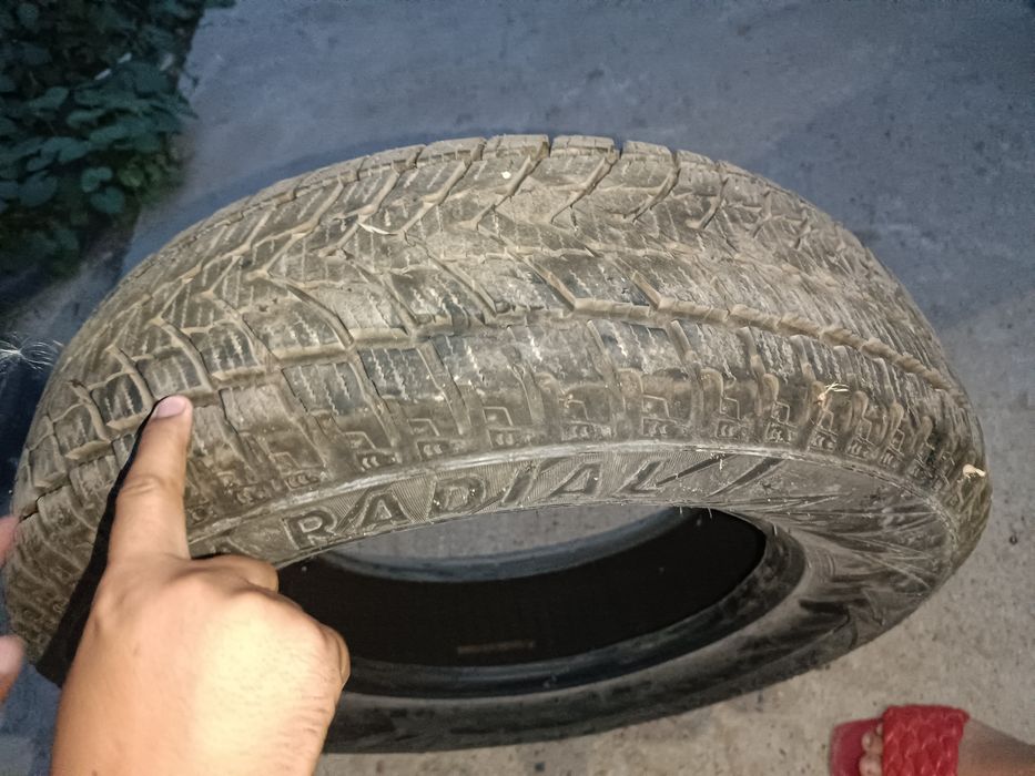 Продам зимние шины 4 штуки