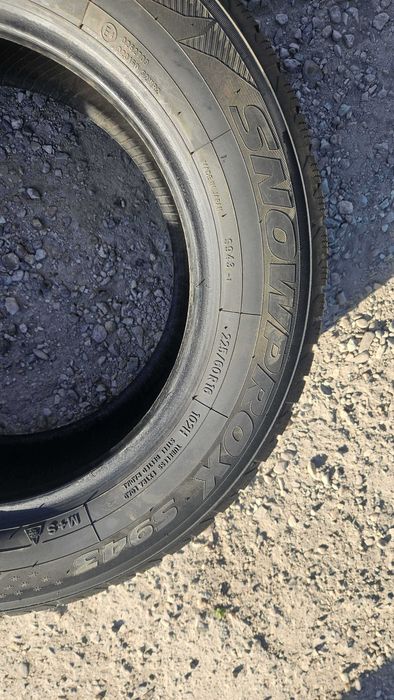225/60 R16 • Iarna • Toyo Snowprox S943 102H | 2 buc | Pret/buc