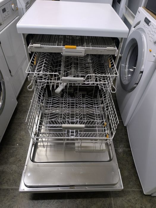 Съдомиялна Miele G 6300 SC - 60см. Свободностояща.