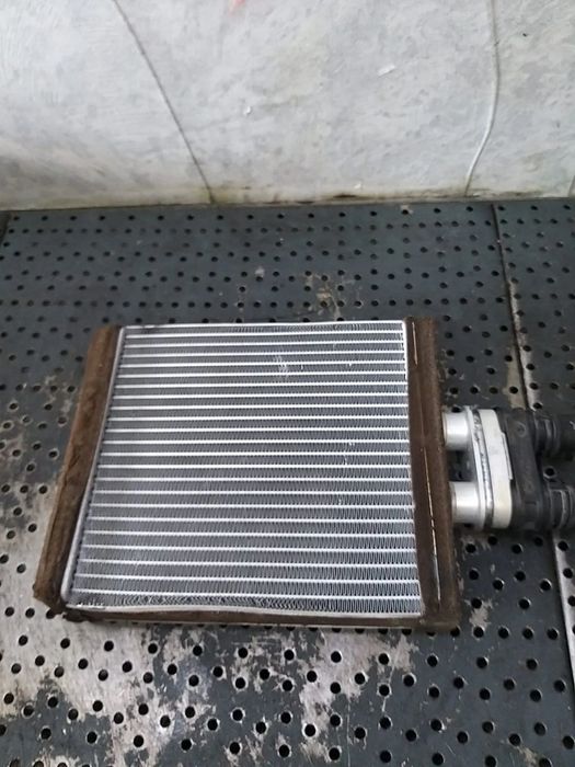 Radiator calorifer apa bord vw polo 6r 6q0121065m