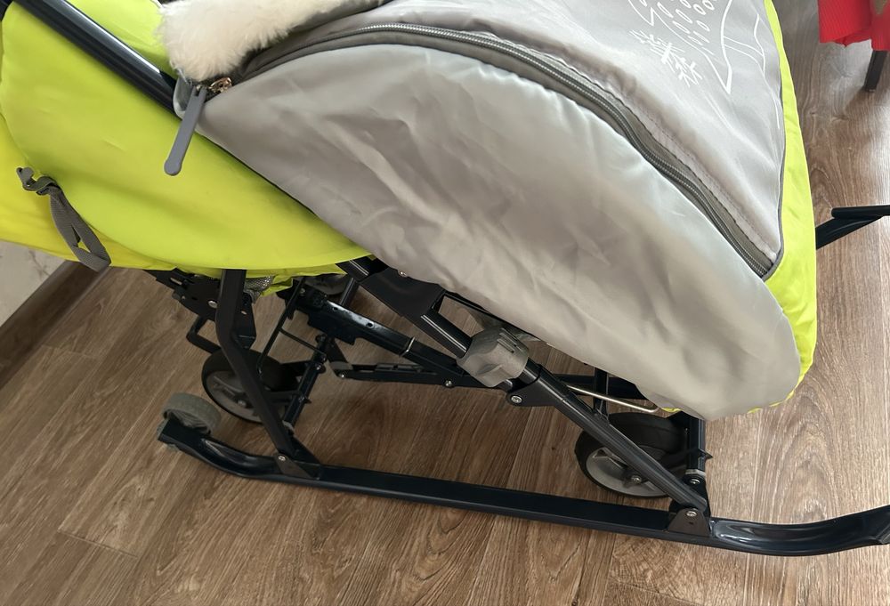 Продам санки-коляску