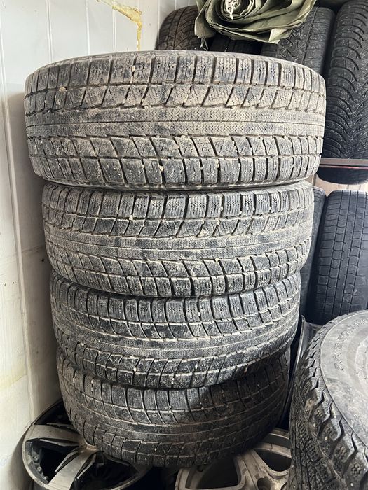 Зимний шины Липучка 215/65/16