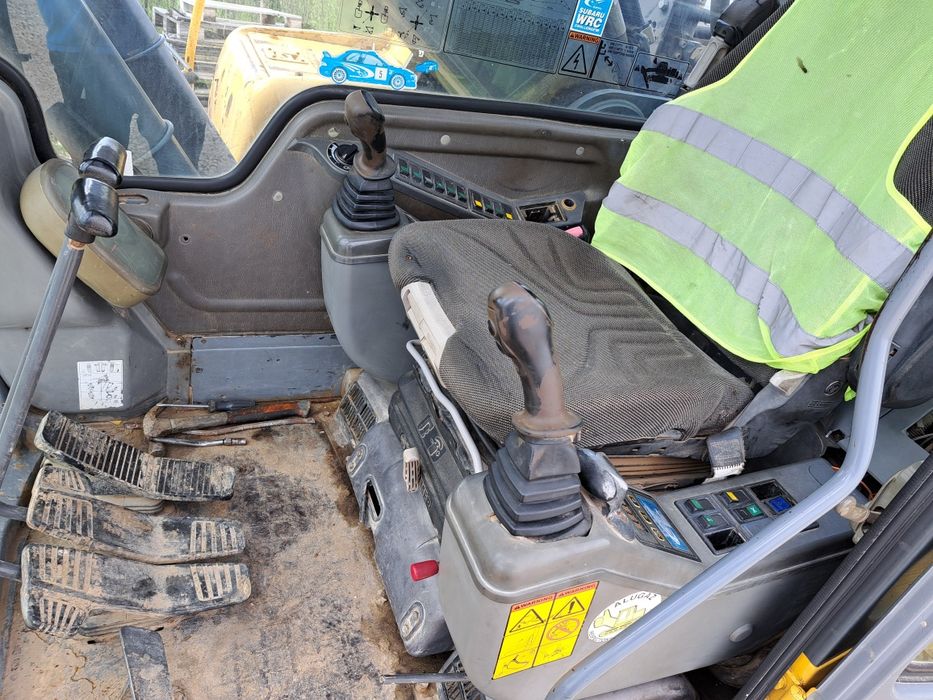 Багер Volvo EC290