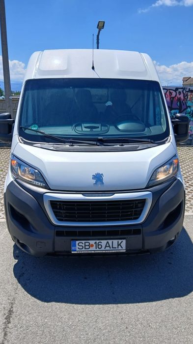 Vând Peugeot Boxer an 2020 intreținut