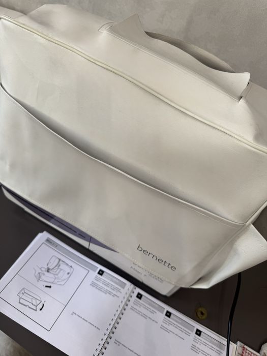 Швейная машина Bernette Milan 7