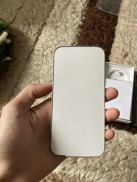 Iphone 16 white 128gb
