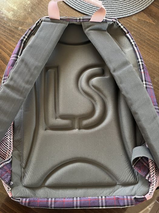 Ортопедична раница за училище