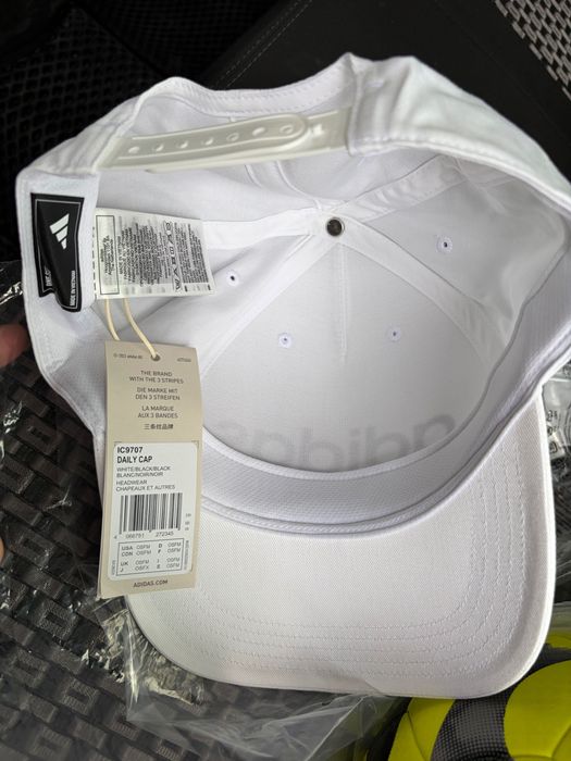 kepka adidas orginal