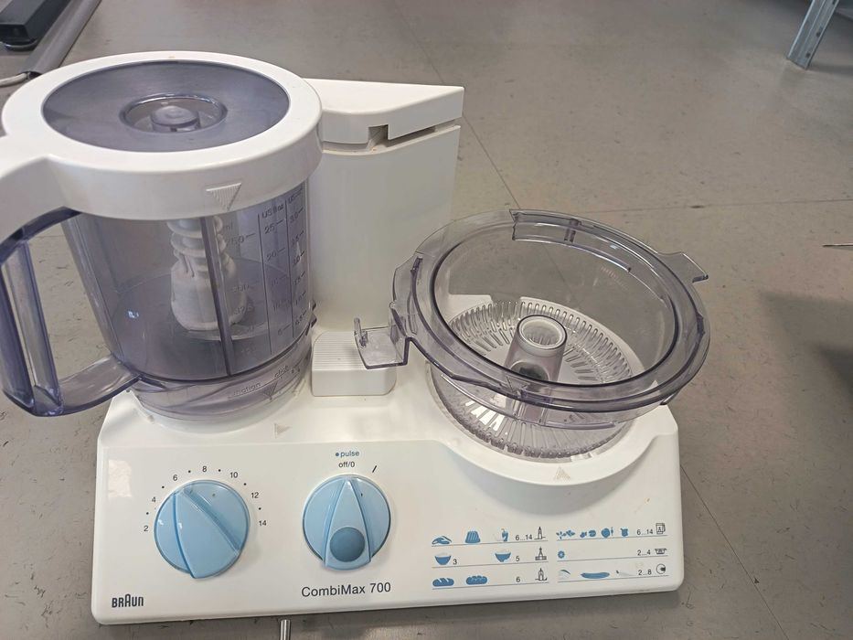 Robot de bucatarie Braun Combimax 700