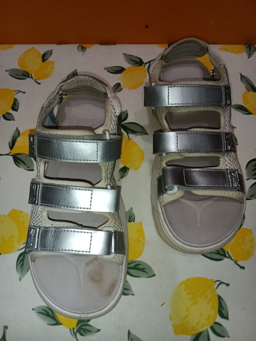 Fila сандали N 37,5 Disruptor - 35 лв