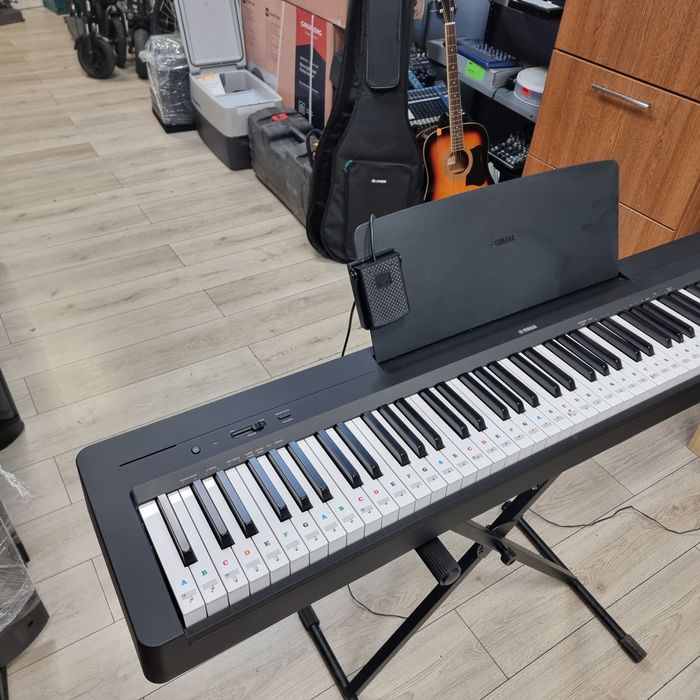 Amanet F28: Pian Digital Yamaha P-145B ca nou