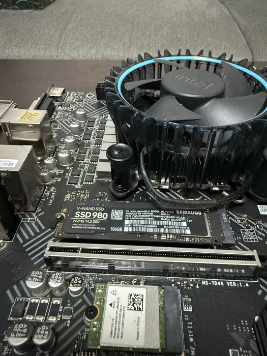 Vand schimb kit gaming i5 13400F MSI PRO H610M-G 16GB D4 SSD M2 500Gb