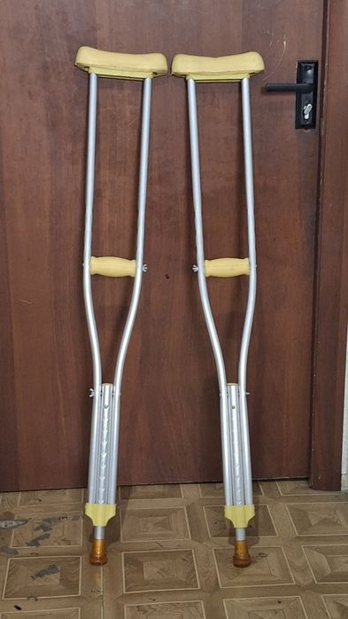 Костыли подмышечные