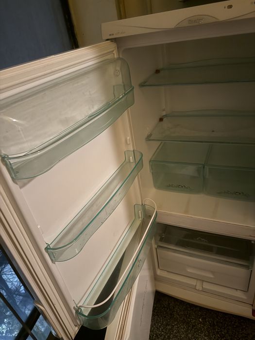 Хладилник с фризер Snaige