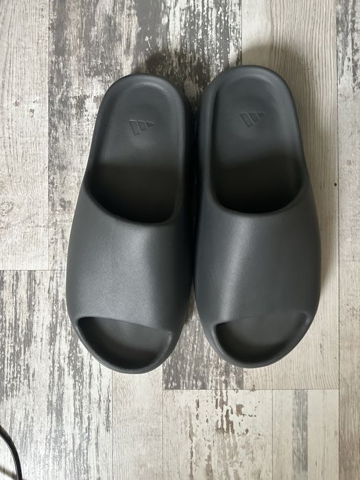 Vand yeezy slides