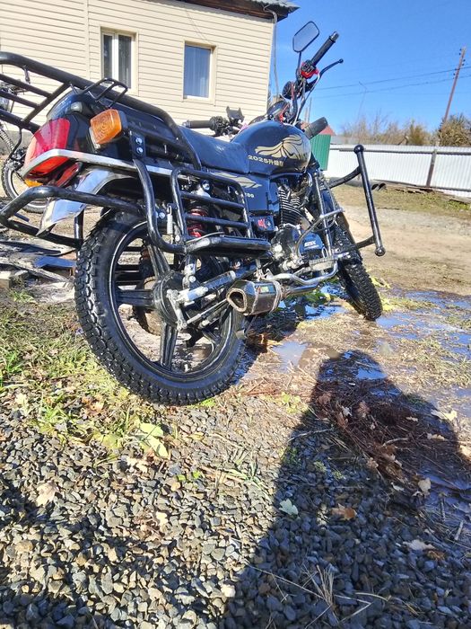 Мотоцикл SUZUKI GSX 200