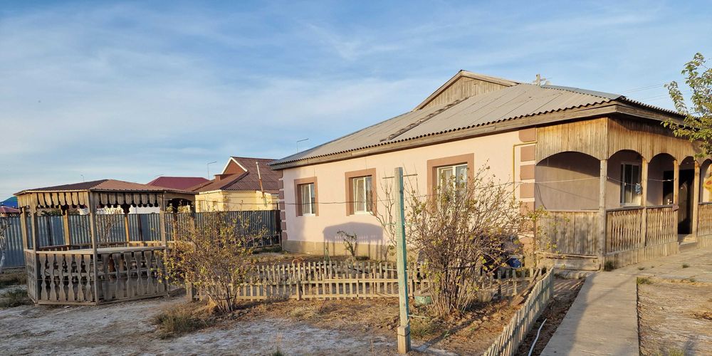 Жумыскер - вдоль трассы/дороги