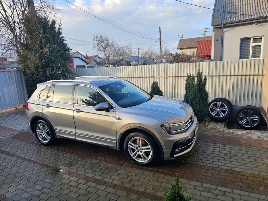 Volkswagen Tiguan Vind Volkswagen Tiguan, 2019 - R line