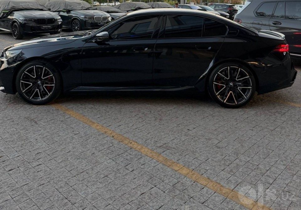 Bmw m5 g90 продается