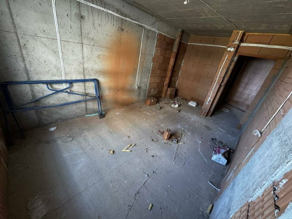 Тристаен апартамент в Красна поляна с АКТ 14!