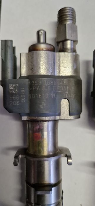 Injectoare bmw e 81,e 83,e 60 1 .6 benzina