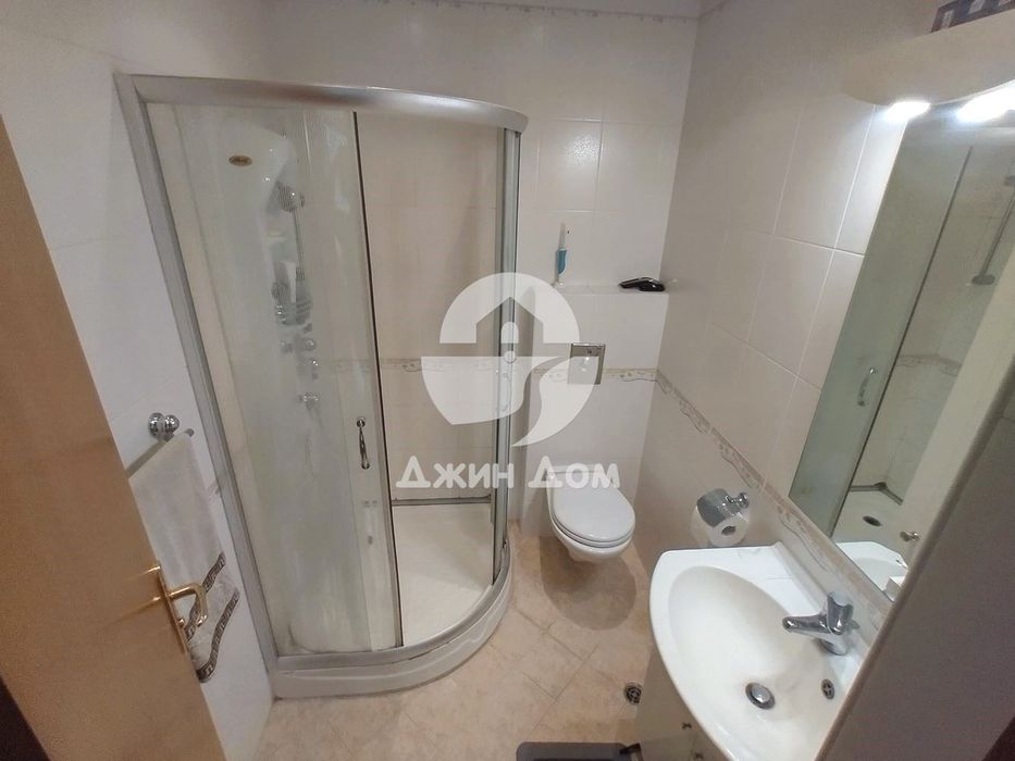 Продава се Четиристаен апартамент в Бургас, Център - 154 кв.м за 2273 €/кв.м - Снимка #9