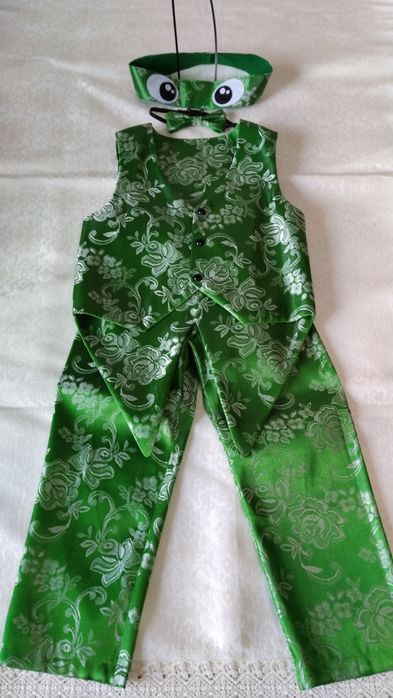Детский костюм кузнечика.