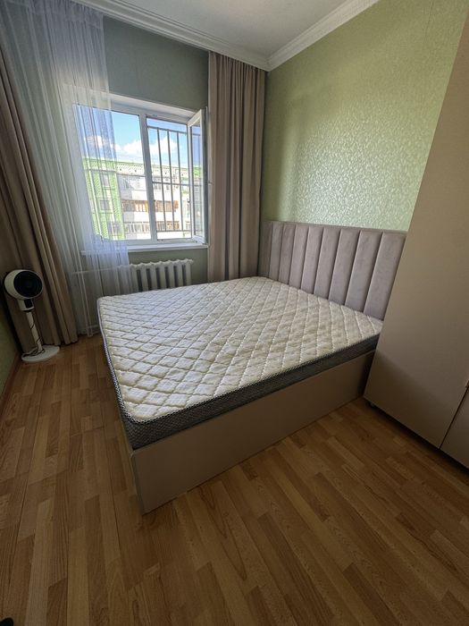 Продам спальный гарнитур