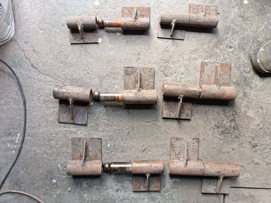 Продам петли для ворот