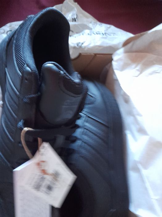 Маратонки Adidas N 38
