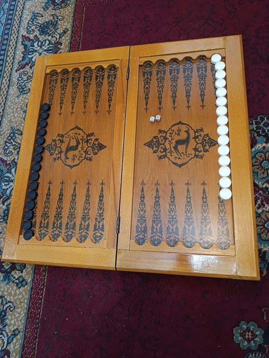 Нарды буковые ( г. Баку СССР )  длина 66 см