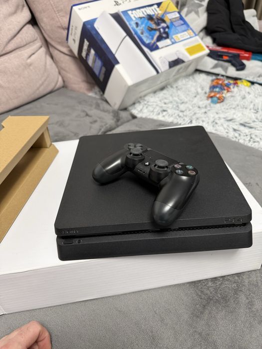 Ps 4 slim  1 tb