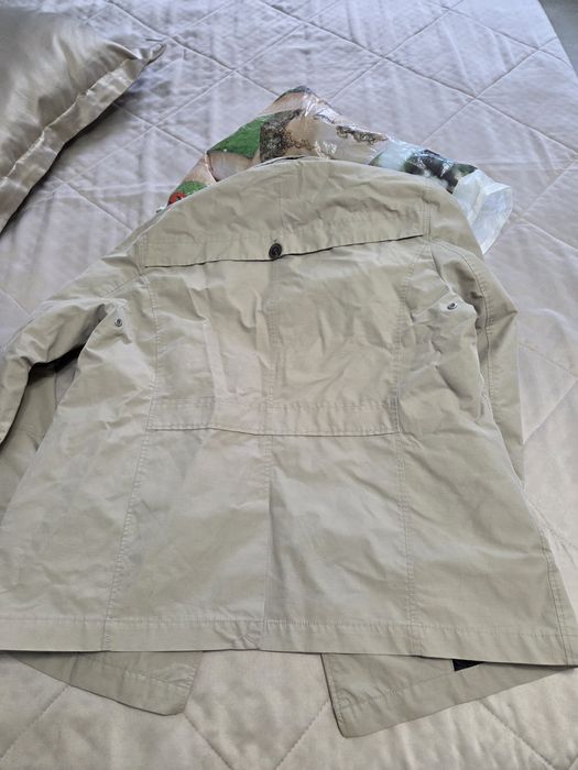 Плащи, бомбер  в хорошем состоянии