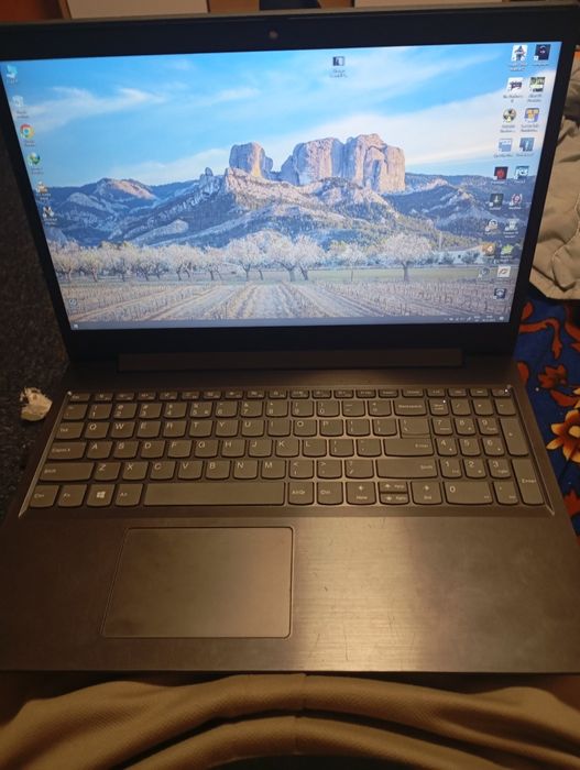 Vând sau schimb Laptop Gaming LENOVO IdeaPad L340-15IRH