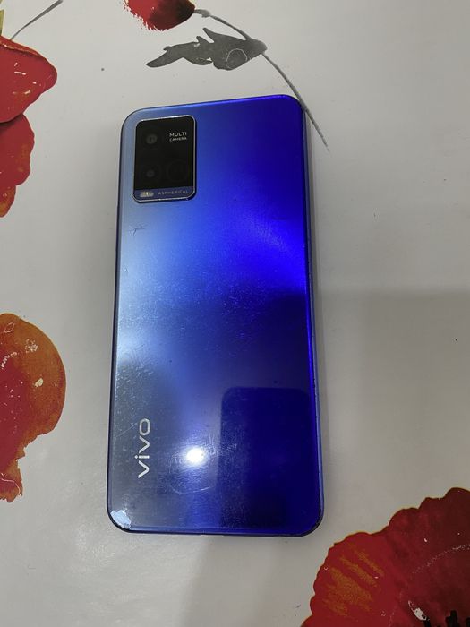 Продам VIVO Y21. 4/64