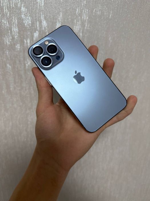 IPhone 13 Pro ideal blue
