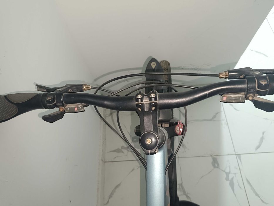 Velosiped yangi. Acura