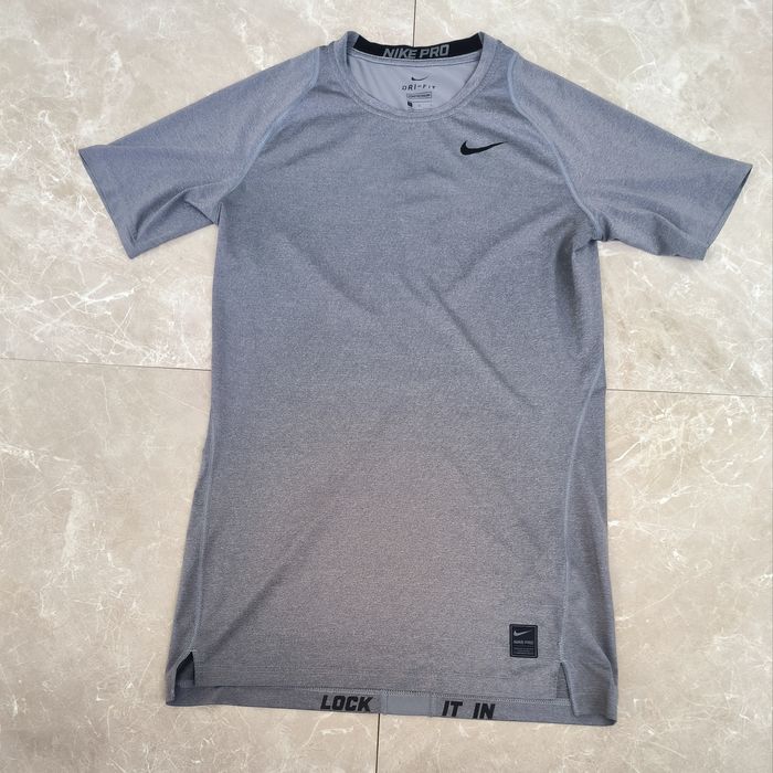 Nike Pro размер L