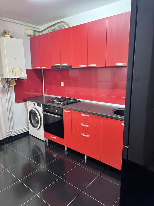 Inchiriez  apartament 2 camere Zona Unirii