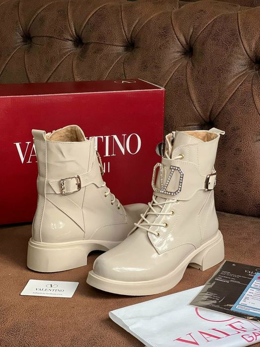 Ugg-uri diferite modele