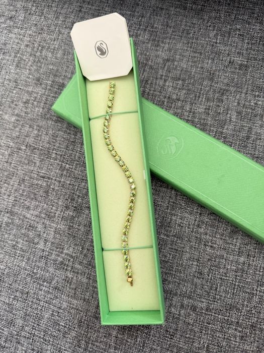 Brățară Swarovski Matrix Tennis, verde, cu finisaj auriu 18K,