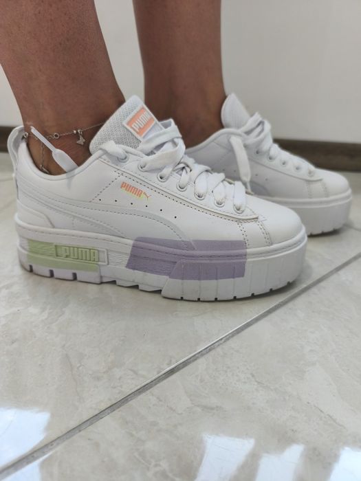 Маратонки Nike...