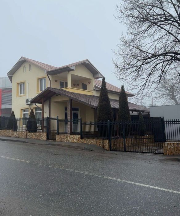 Inchiriez Casa-Spatiu Comercial-Zona Centrala-Vad Exceptional