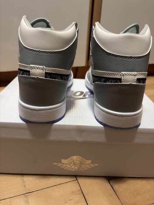 Jordan 1 High x Dior - 43