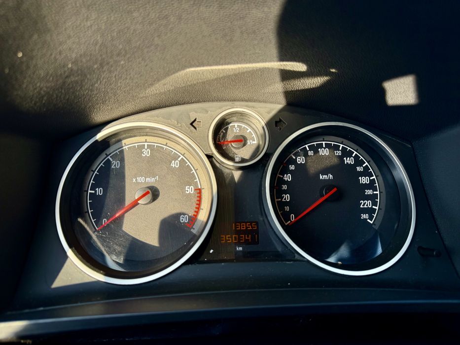 Opel zafira 1.7 CDTI