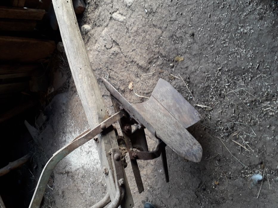 Рало за оран за декорация или работа