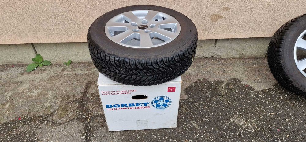 Jante aliaj BORBET originale 195/60 R15 cu cauciucuri de iarna