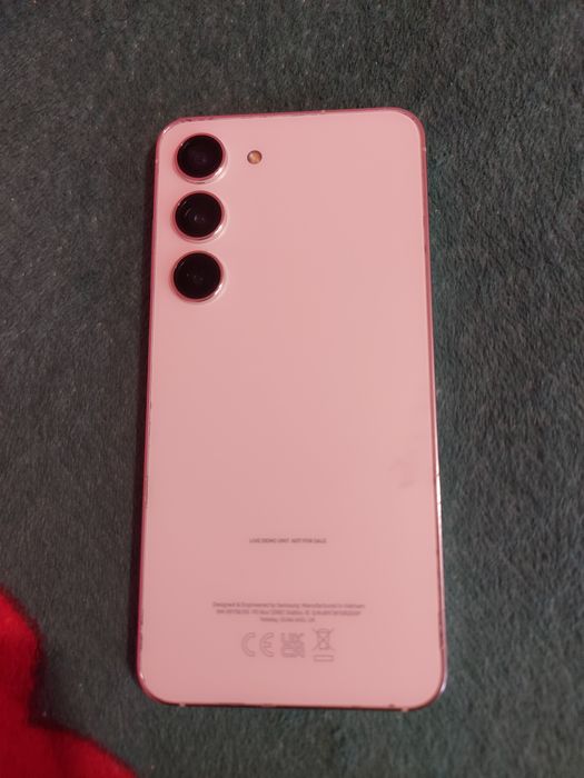 Samsung s23 256 GB și 8 g rami