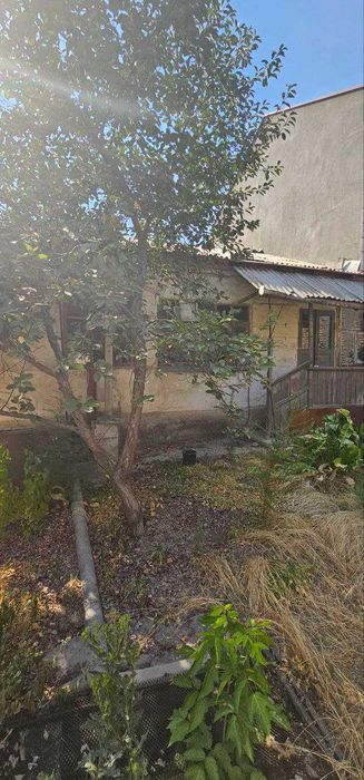 Срочно Чилонзор,Домбрабод махаллада ховли сотилади.